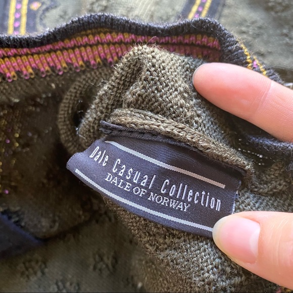 DALE OF NORWAY Olive and Violet Embroidered Cardigan,size Large - Picture 3 of 8